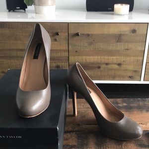 Ann Taylor Heels 8.5. 😍